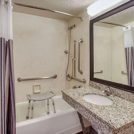 La Quinta By Wyndham Minneapolis Bloomington W - Free Airport Shuttle Exterior photo