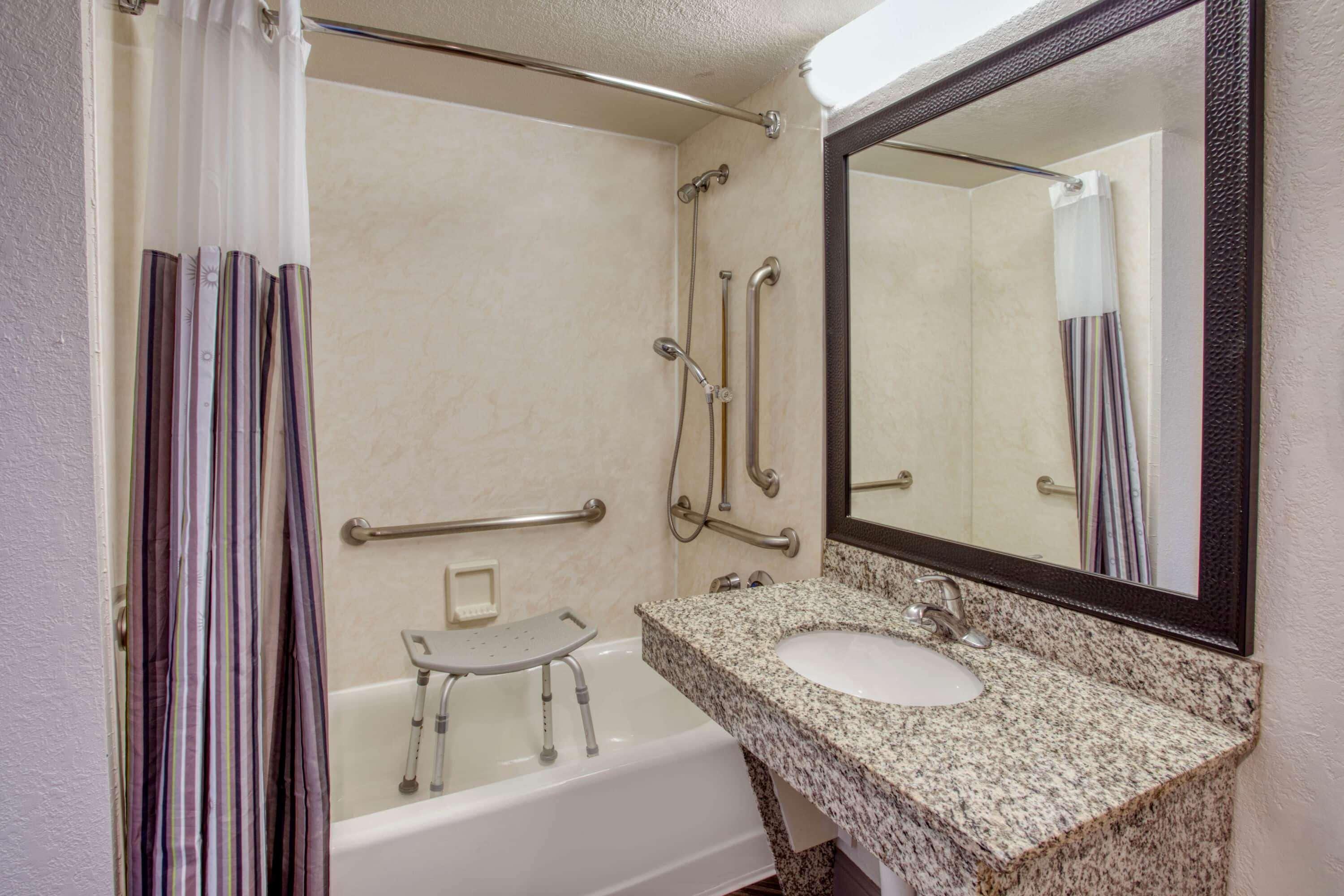 La Quinta By Wyndham Minneapolis W - Free Airport Shuttle Bloomington