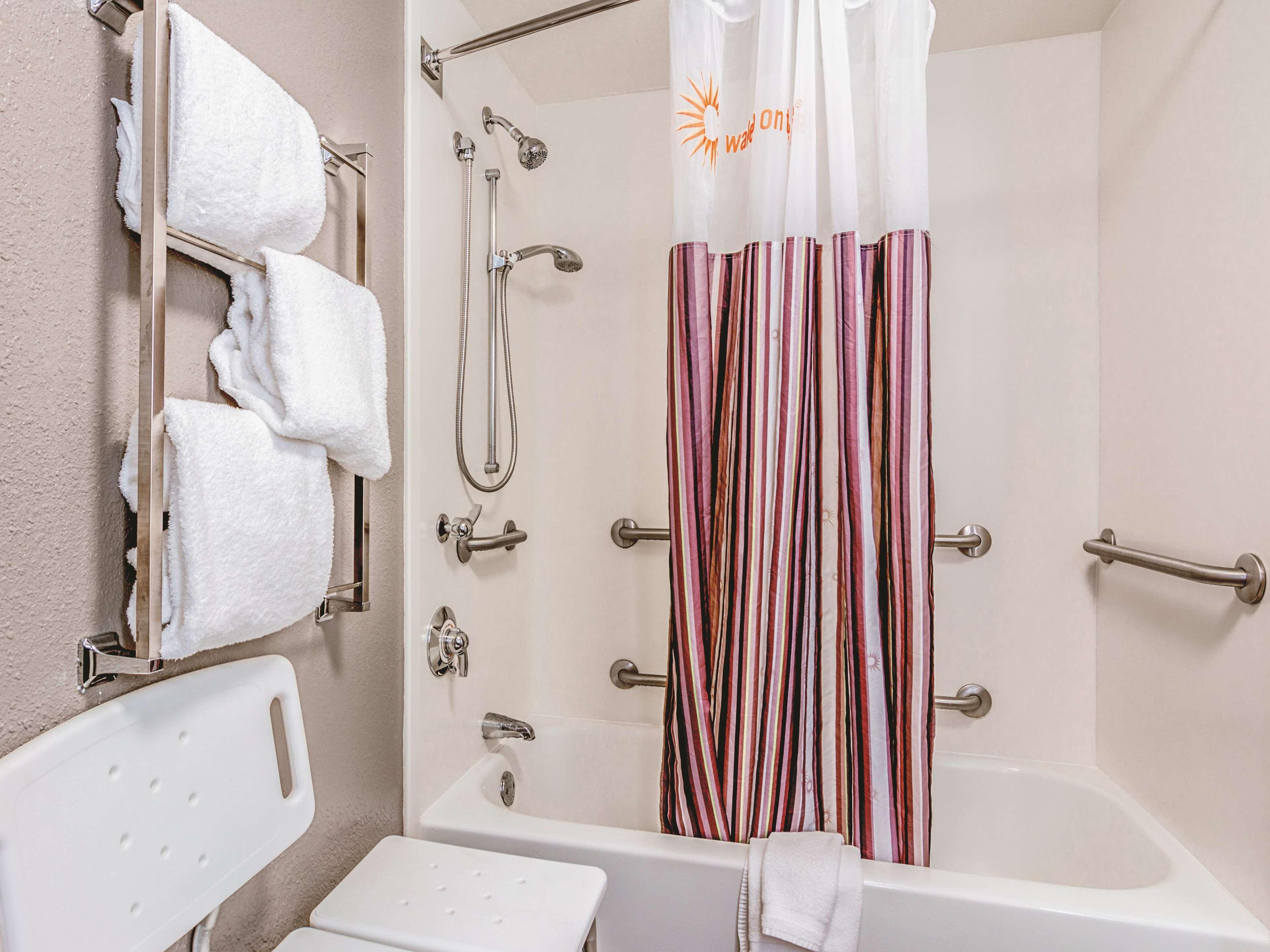 La Quinta By Wyndham Minneapolis W - Free Airport Shuttle Hotel
